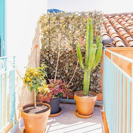 #50 Staywiz Us - Contesso Duplex -1bdr, Sea View Terrace & Ac Apartment